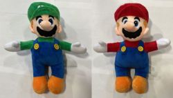 PELUCHE 37 CM SUPER MARIO - LUIGI ASST (FORMAT MOYEN)